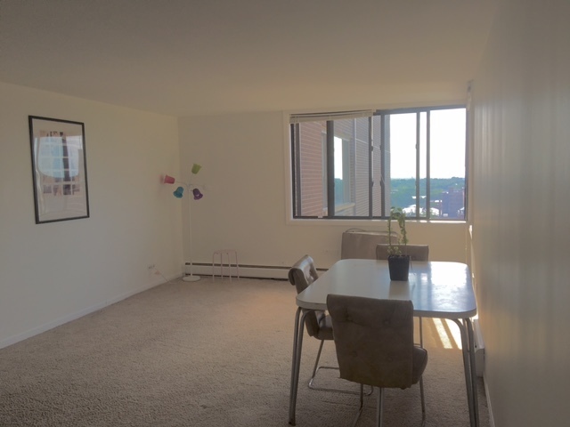 Foto del edificio - 6325 N Sheridan Rd
