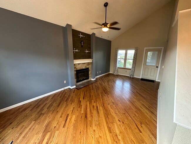 Foto del edificio - 6682 Chantilly Pl