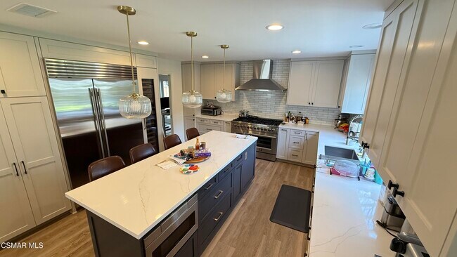 Building Photo - 1584 Covington Ave