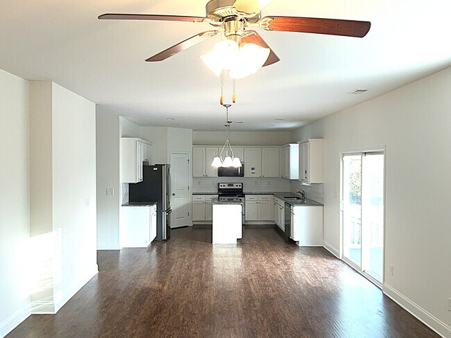 Foto del edificio - 1027 Monitor Ct