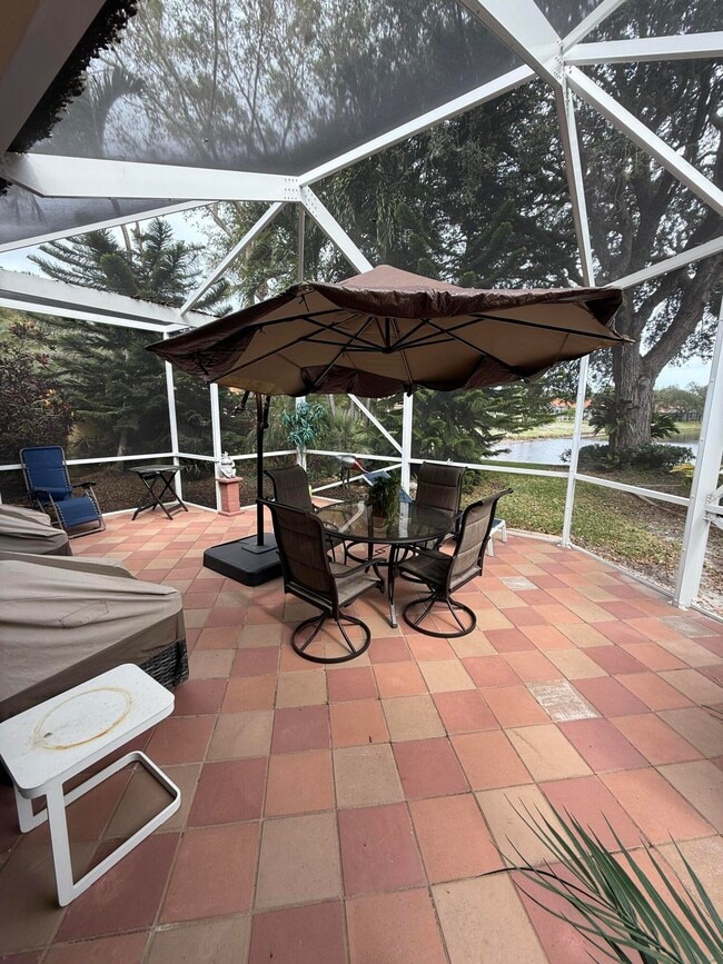 Foto del edificio - 222 E Tall Oaks Cir