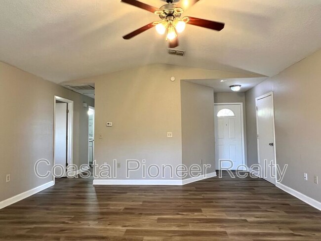 Building Photo - 1413 Thistledown Dr