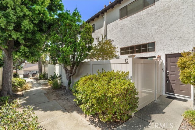 Primary Photo - 2609 Nelson Ave