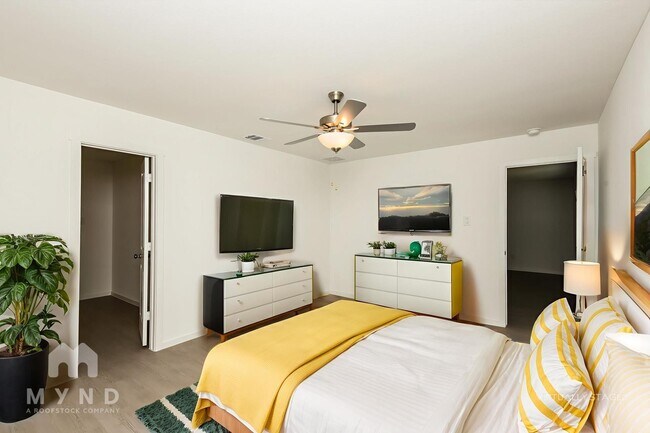 Foto del edificio - 2709 Ctr Crk Ln