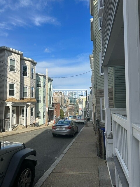 Building Photo - 34 Darling St