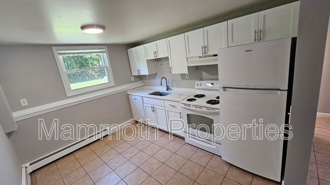 Building Photo - 27 Emerald Dr