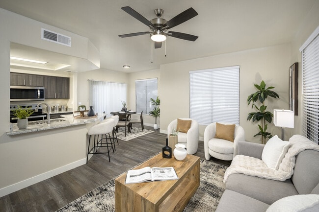 Building Photo - San Antigua In McCormick Ranch