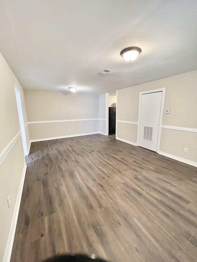 Foto principal - 601 Skyview Dr