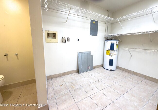 Foto del edificio - 526 Langan Rd