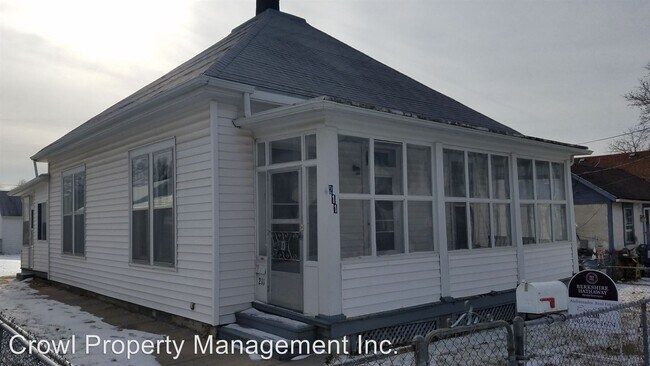Building Photo - 3 br, 2 bath House - 211 15th Avenue
