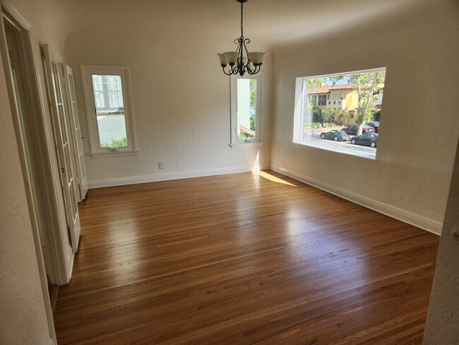 Foto del edificio - 6319 W 6th St