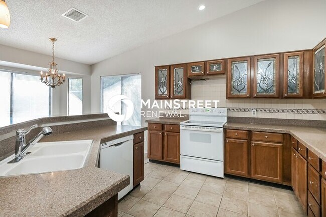 Building Photo - 3 Bedroom Pet-Friendly Home in Tucson, AZ with Main Street Renewal