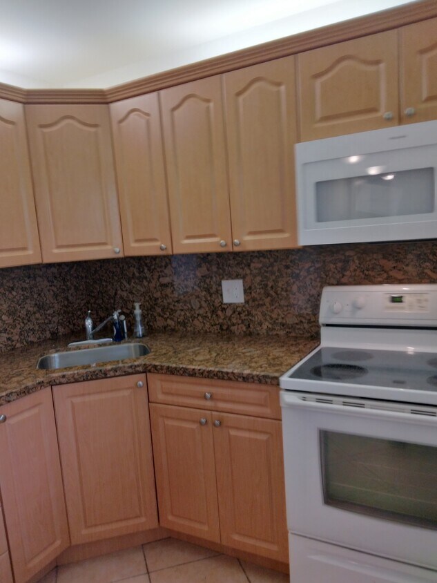 Primary Photo - 5801 NW 62nd Ave