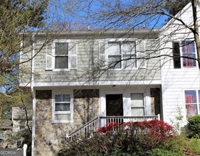 Building Photo - 1068 Falling Water Dr