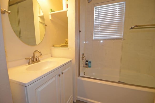 Building Photo - 244 Spring St