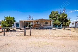 Building Photo - 3521 E Hearne Ave