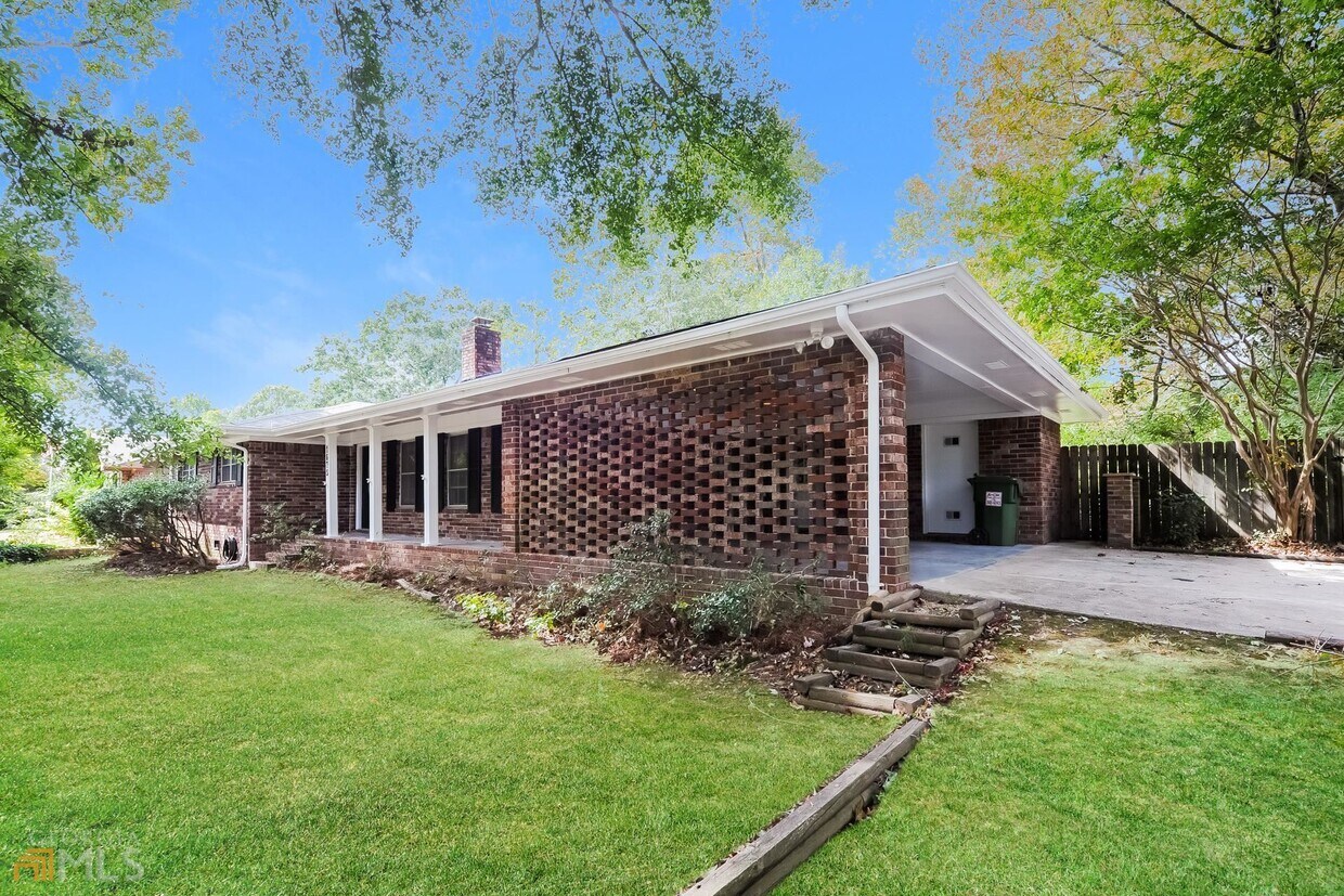 1675 Dogwood Trail, Douglasville, GA 30134 House Rental in