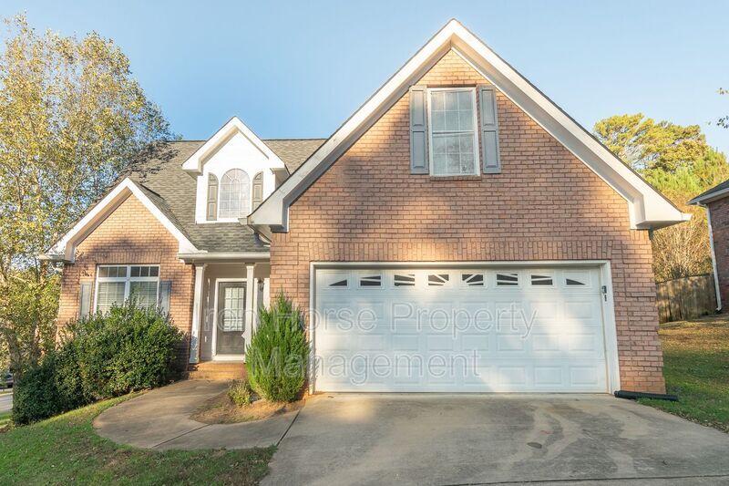 Primary Photo - 148 Huntington Shoals Dr