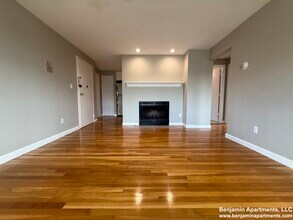 Building Photo - 50 Evergreen St