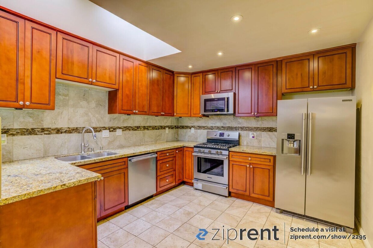 76 Broad St, San Francisco, CA 94112 House Rental in San Francisco