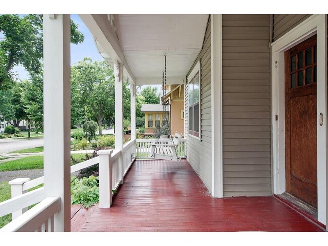 Front porch swing - 1407 Hewitt Ave