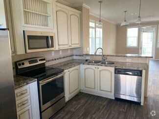 Building Photo - 28543 Channel View Dr