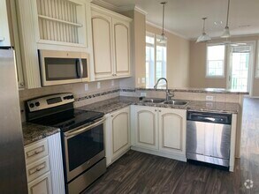 Building Photo - 28527 Channel View Dr