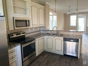 Building Photo - 28543 Channel View Dr