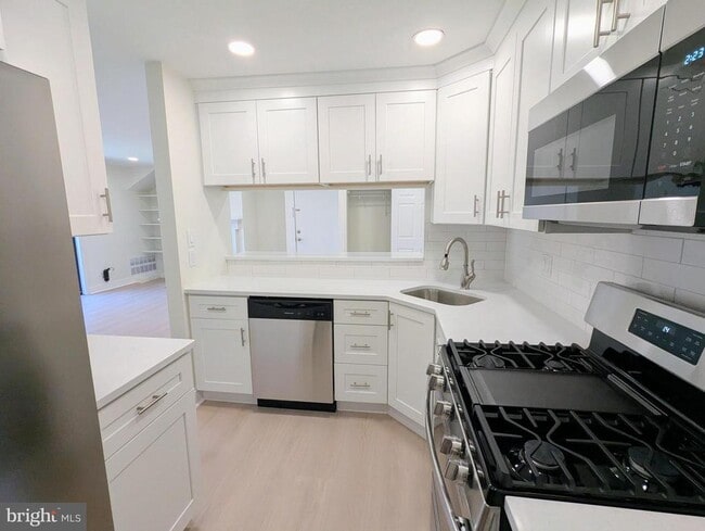 Foto del edificio - 1616 Morris Ct