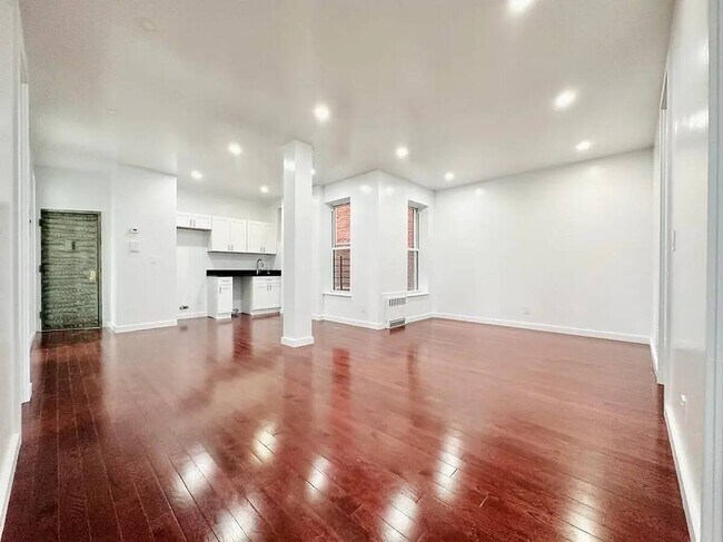 Foto del edificio - Crown Heights Room, HDTV, 24 min to Manhattan #537