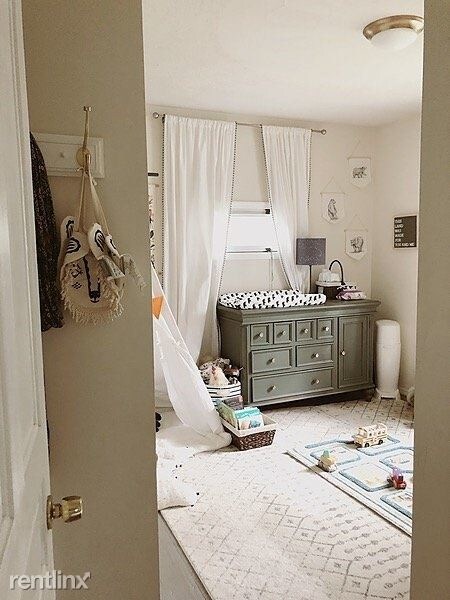 Foto del edificio - 1 br, 1 bath Apartment - 580 Sterling Road