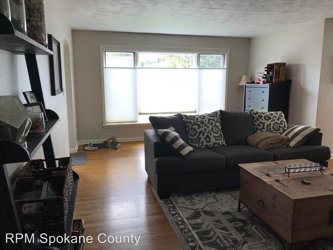 Foto del edificio - 3 br, 2 bath House - 220 W 31st Ave