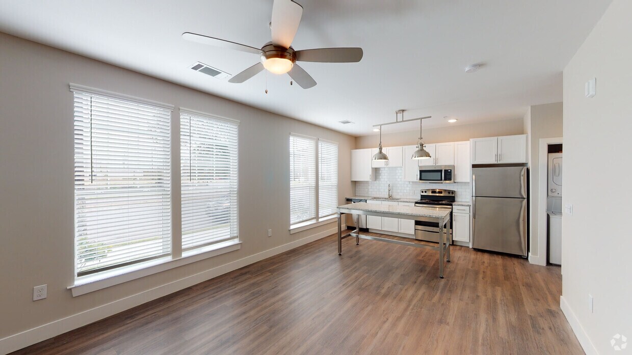Photo - Delaneaux Apartments