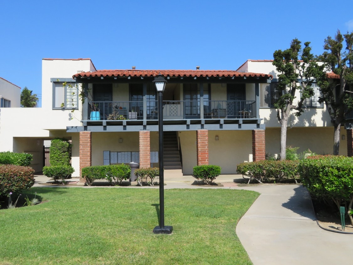 Primary Photo - Tustin Villas Apartments