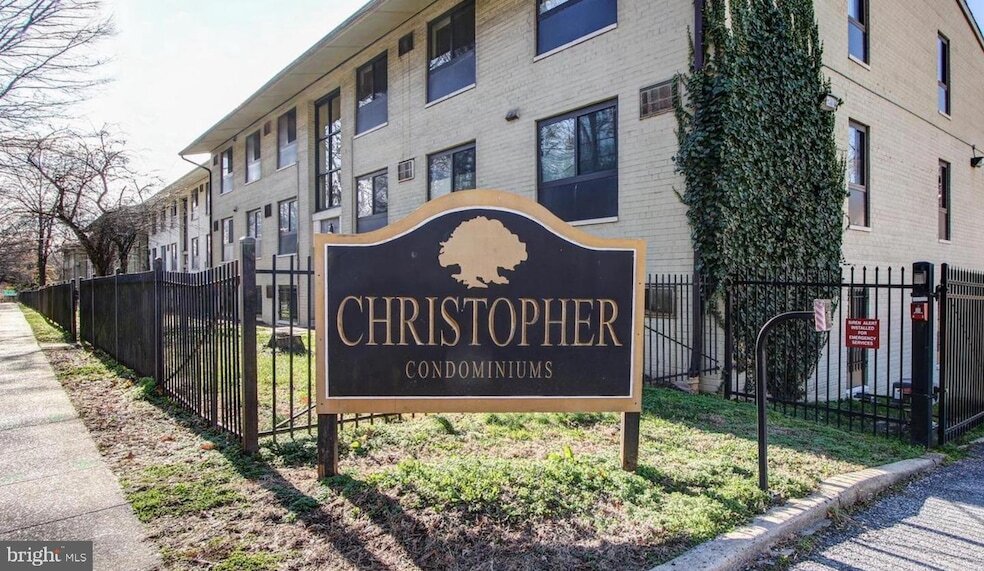 Photo - 3109 Naylor Rd SE