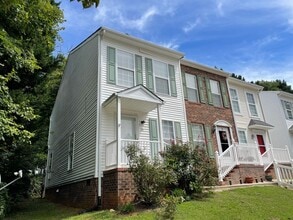 Building Photo - 246 2C Hampton Rd