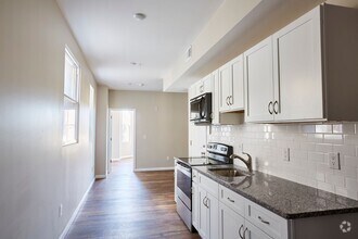 Building Photo - 5514 Woodland Ave