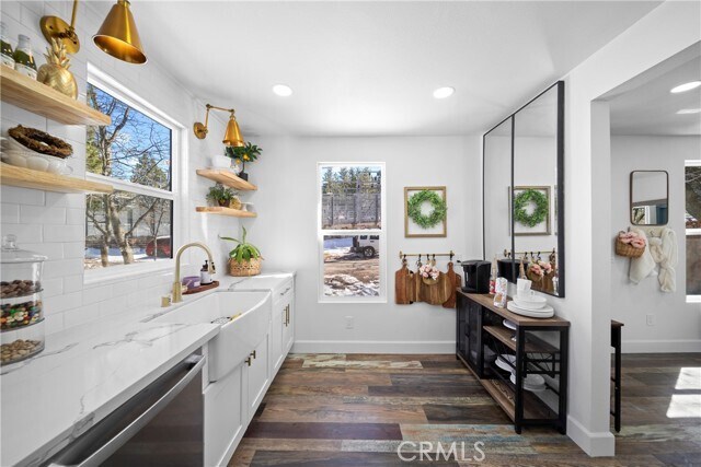 Building Photo - 27584 Weirwood Dr