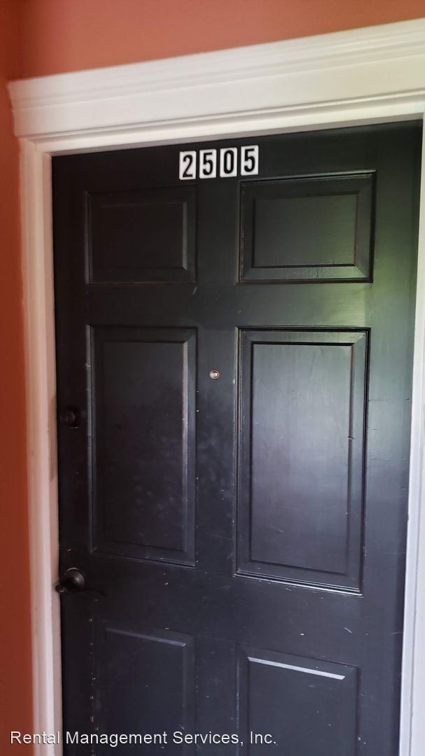 Foto del edificio - 2507-2509 NE Halsey St
