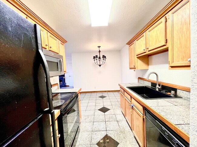 Building Photo - 25091 Copa del Oro Dr
