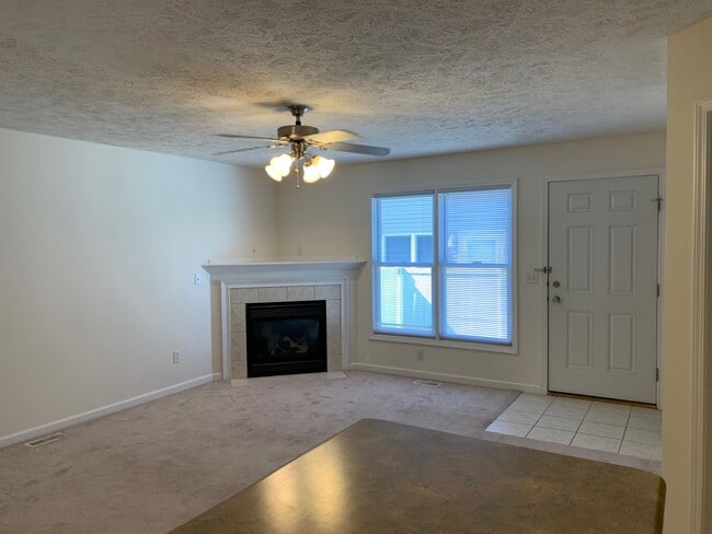 Foto del edificio - 1106 Lockenvitz Ln