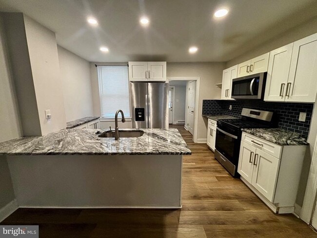 Building Photo - 4 3rd St