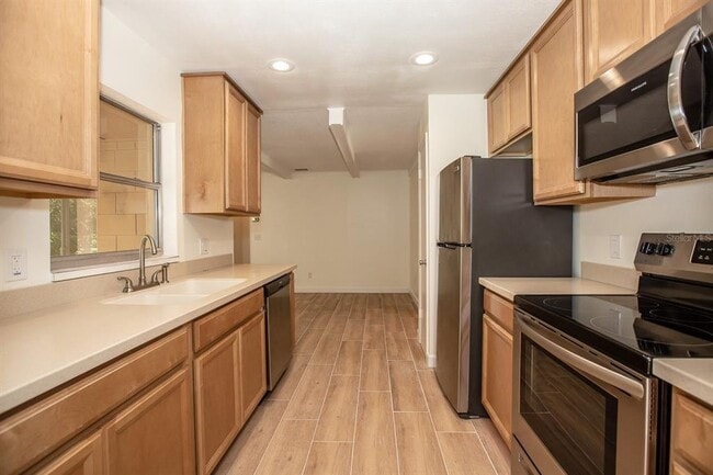 Building Photo - 2242 King Johns Ct
