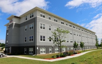 Building Photo - Counsel Park Road Place
