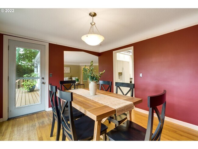 Foto del edificio - Beautiful Bungalow in SW Portland with Hug...