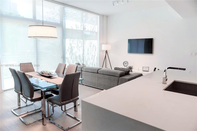 Foto del edificio - 1600 SW 1st Ave