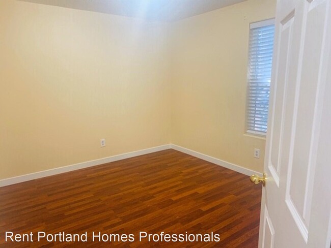 Foto del edificio - 3 br, 2.5 bath House - 959 SW Elmonica Pl