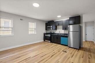 Building Photo - 2022 E Baltimore St