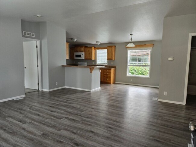 Foto del edificio - 4879 E 16th Ave