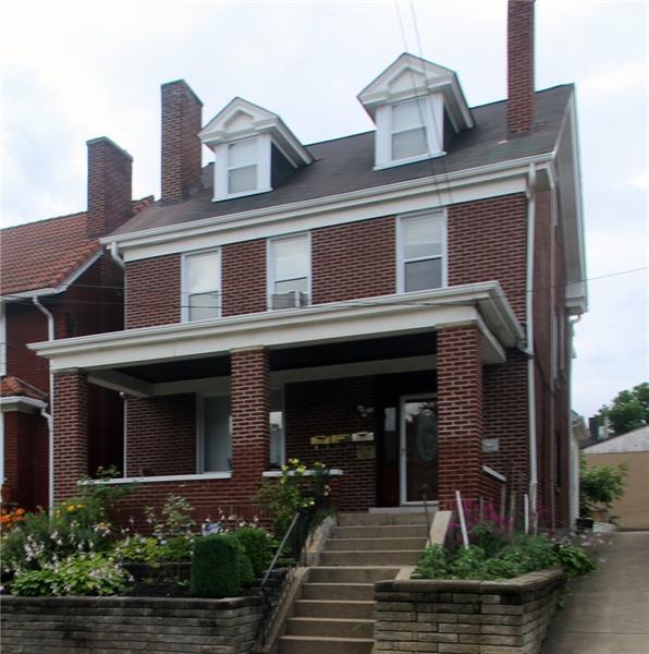 Primary Photo - 368 S Evaline St